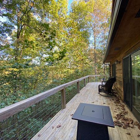 The Treehouse At The Rustic Retreat Hotel Nashville Exterior photo