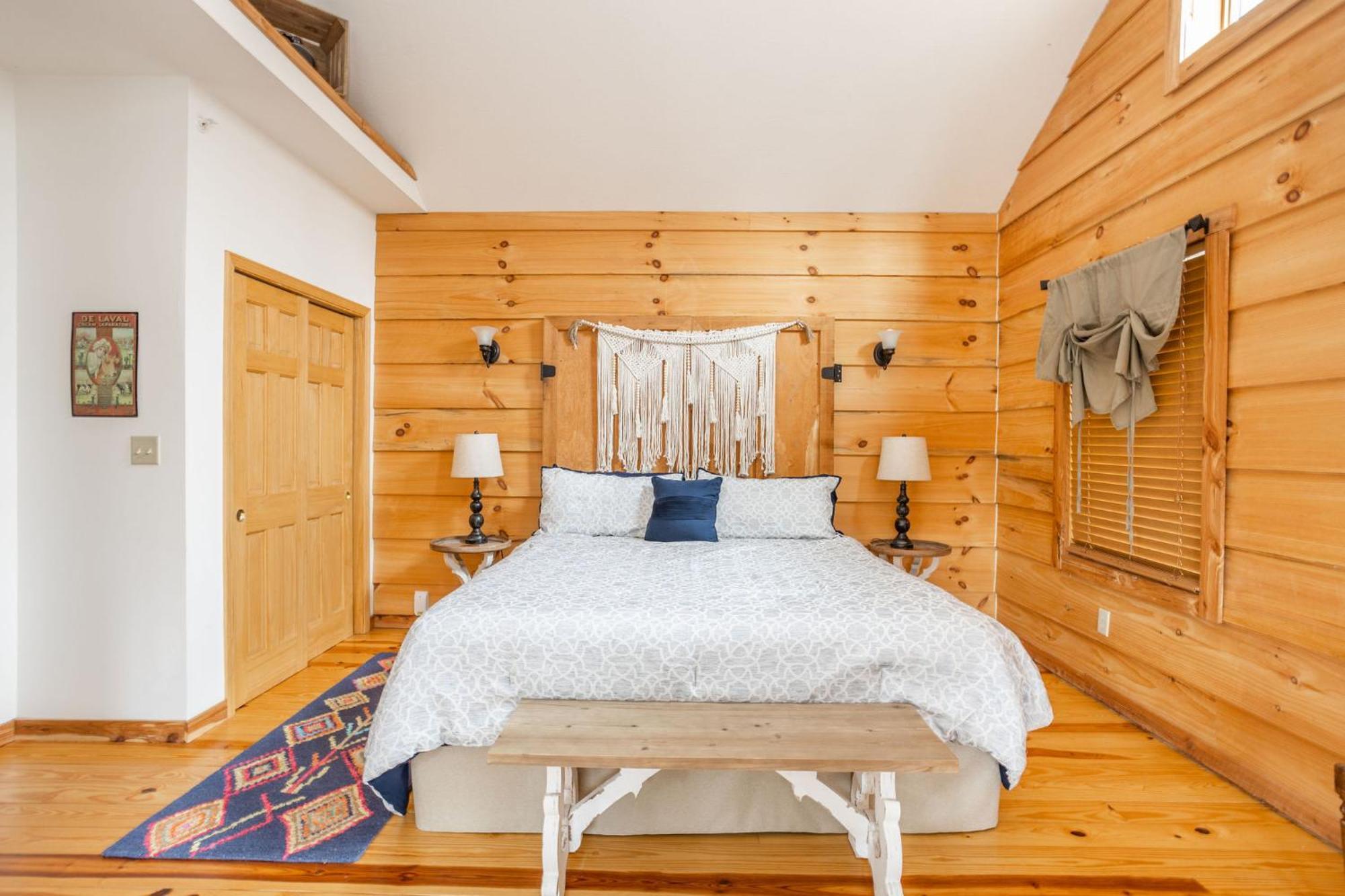 The Treehouse At The Rustic Retreat Hotel Nashville Exterior photo